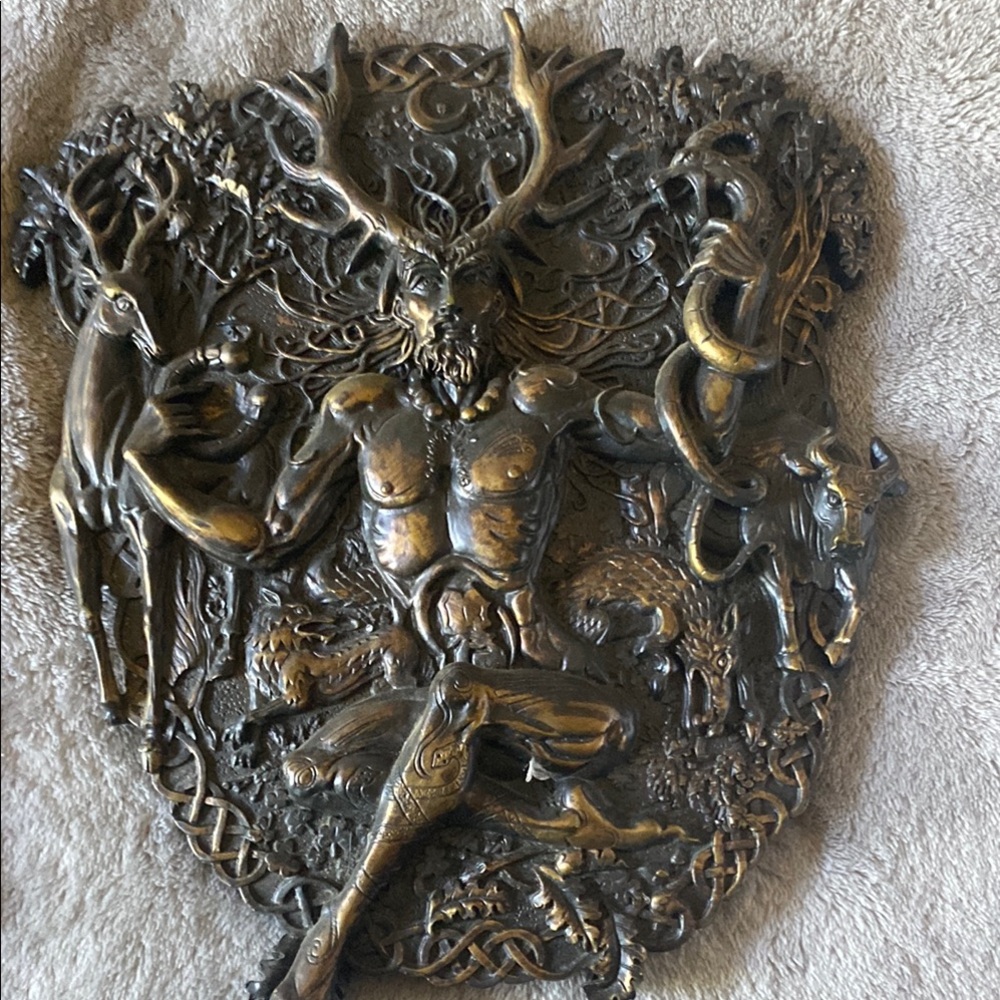 Ornate Bronze Wall Plaques - Picture 3 of 4